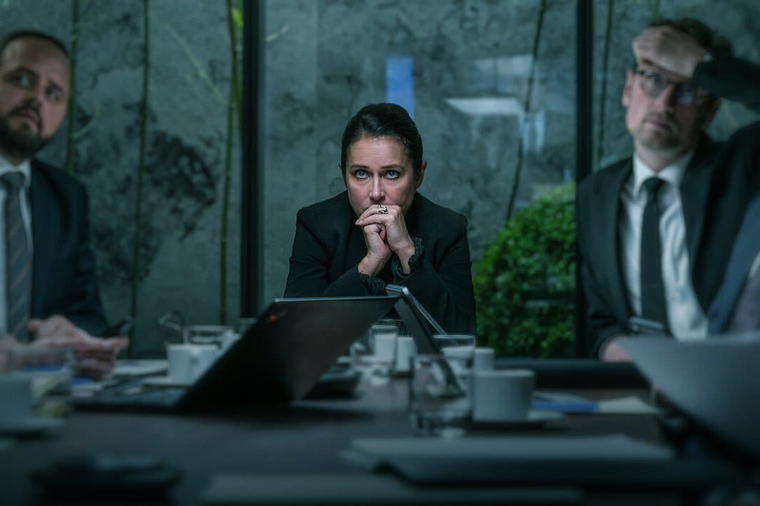 rząd królestwo władza i chwała najlepsze seriale netflix 2022 skandynawskie seriale